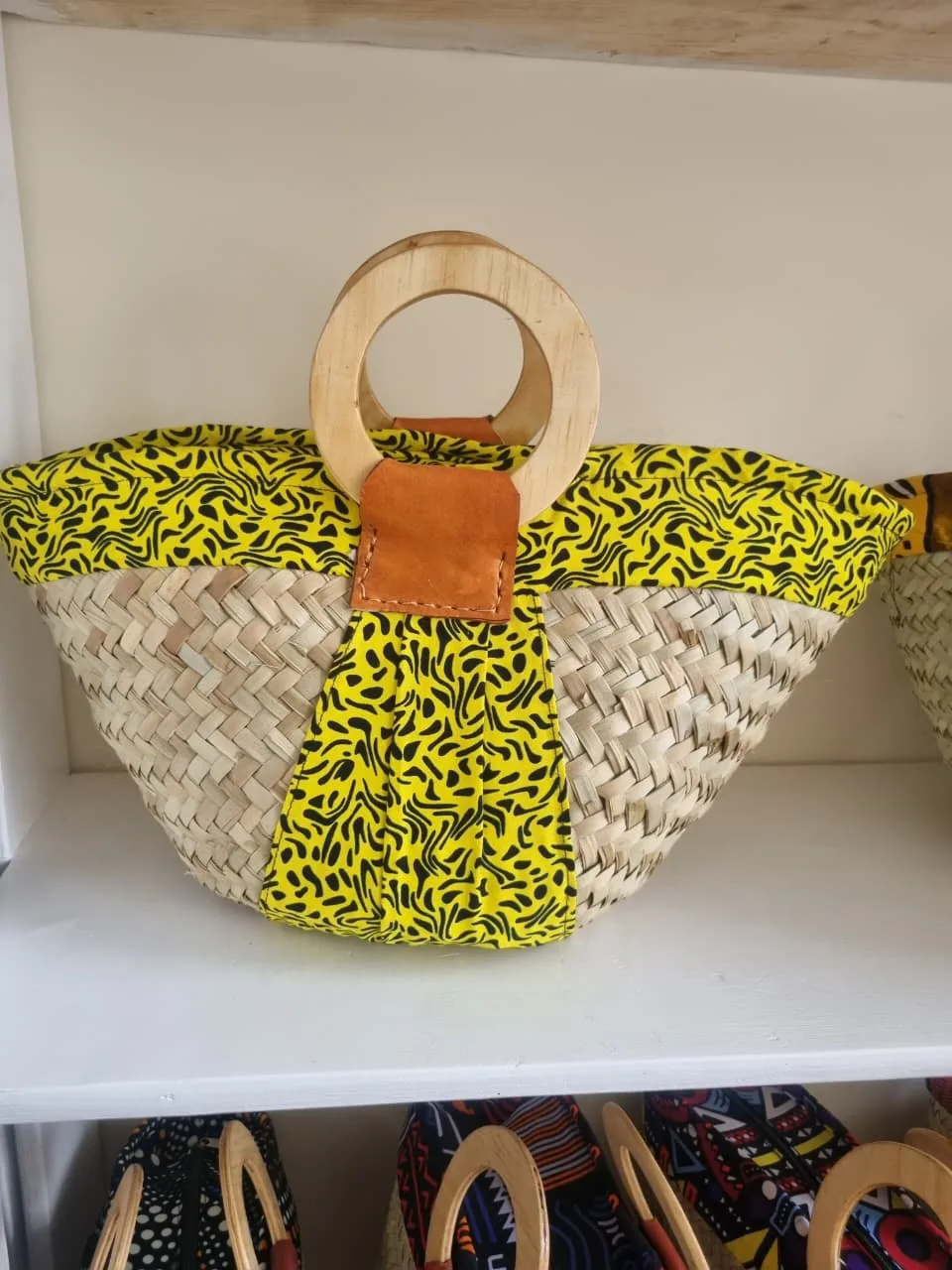 Yellow Kikapu